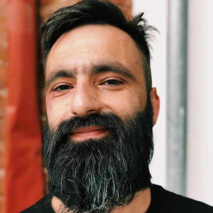 Portrait of Meera Kapoor meditation instructor